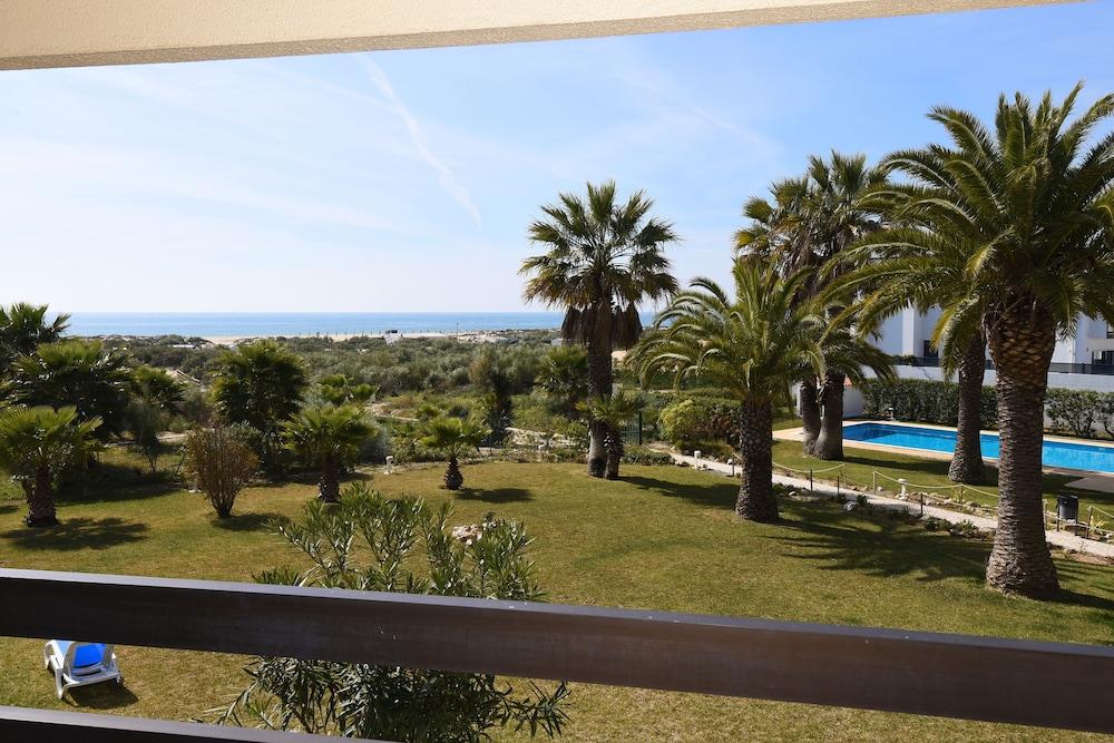 Praia Da Lota Resort - Beachfront Hotel Manta Rota Eksteriør bilde