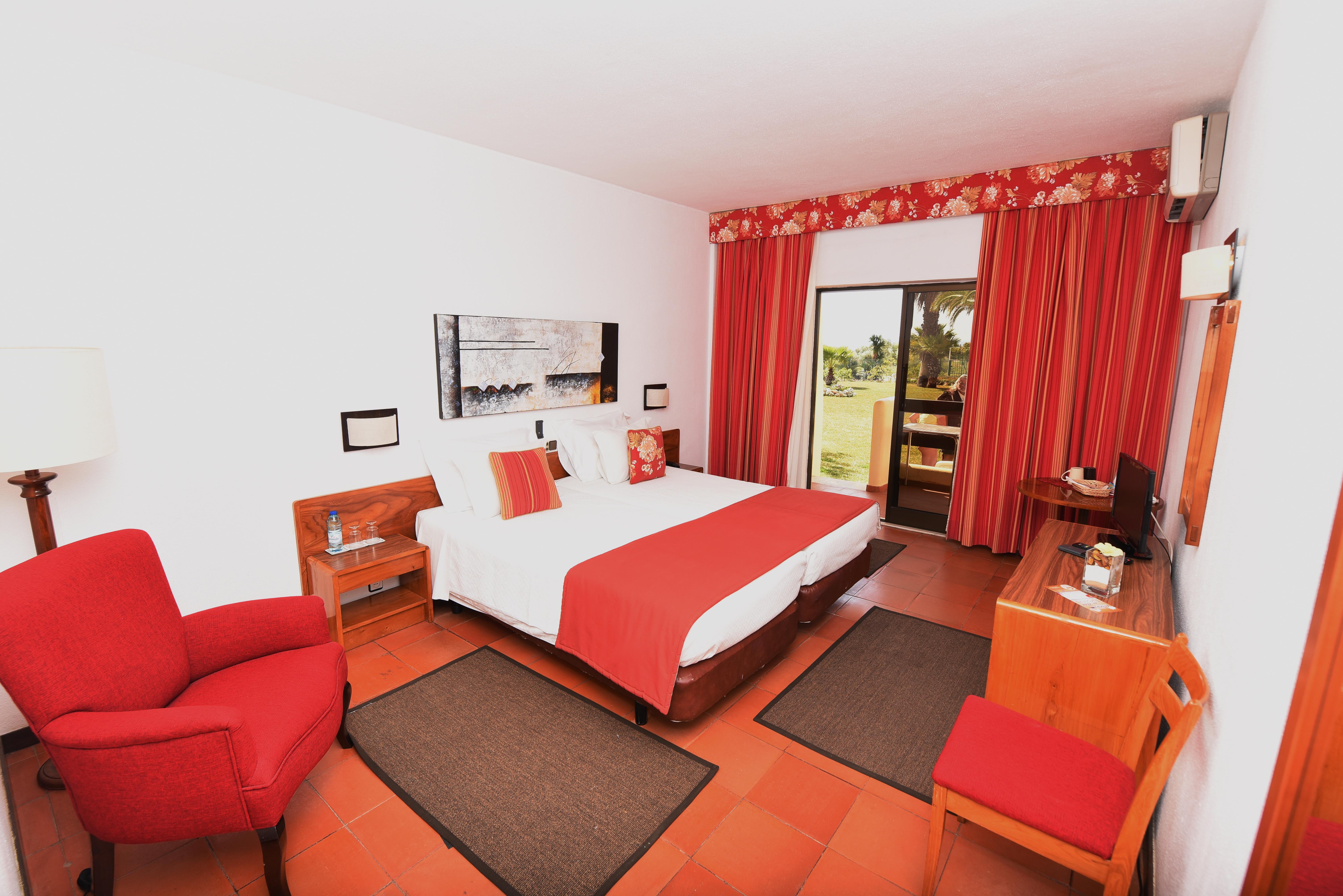 Praia Da Lota Resort - Beachfront Hotel Manta Rota Eksteriør bilde