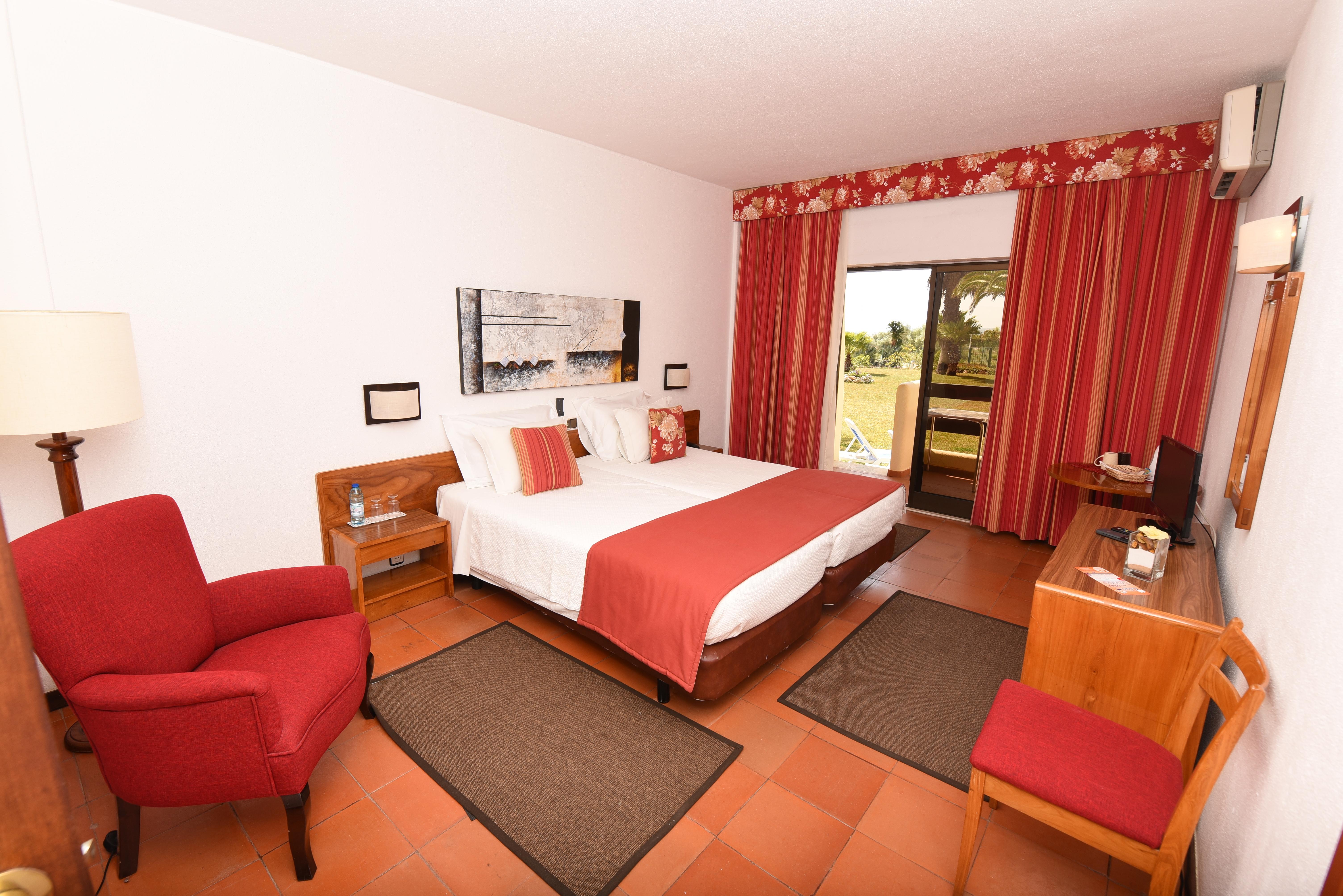 Praia Da Lota Resort - Beachfront Hotel Manta Rota Eksteriør bilde