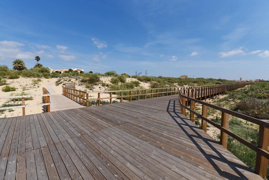 Praia Da Lota Resort - Beachfront Hotel Manta Rota Eksteriør bilde